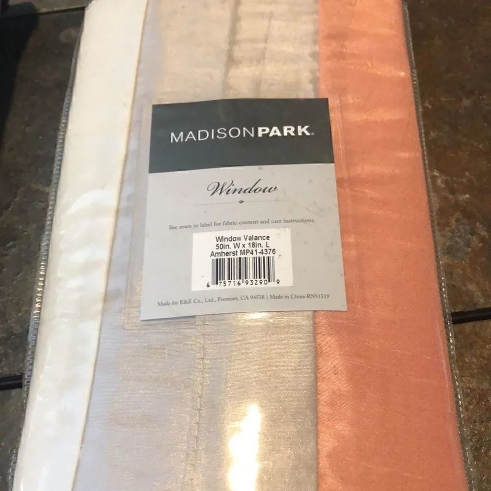 Rod Pocket Valance Window Curtain 50"x18", 1-Panel Pack - Picture 4 of 5